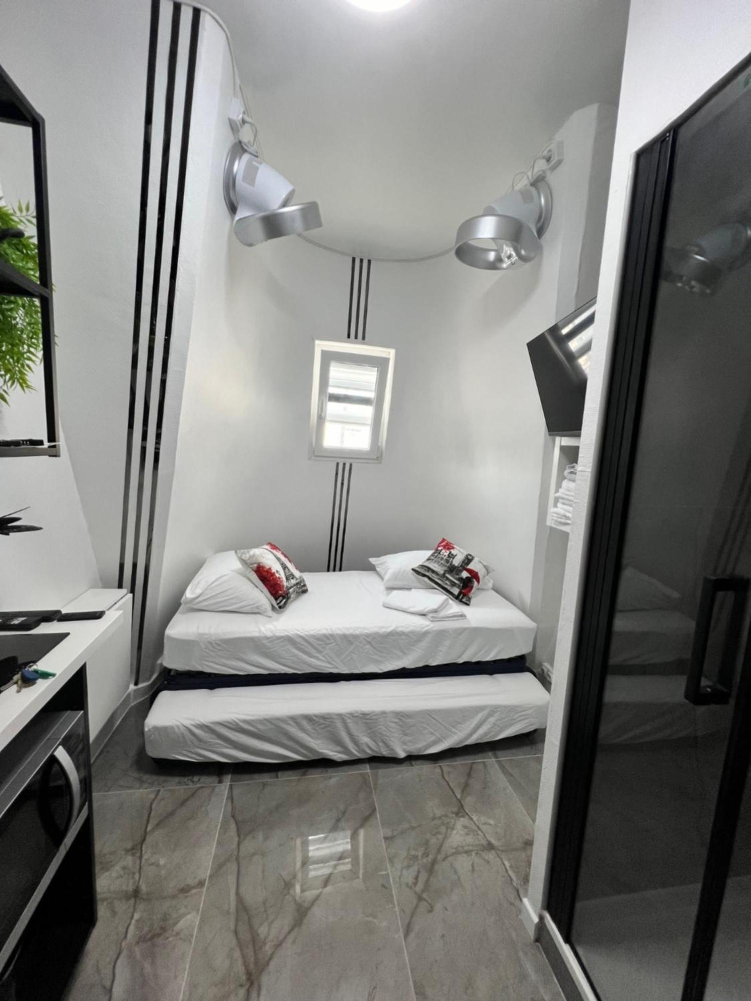 Paris Bastille Bercy Gare De Lyon Chambre Climatisee 9M2 Ideal 1 Pers ,Max 2 Pers Exterior photo